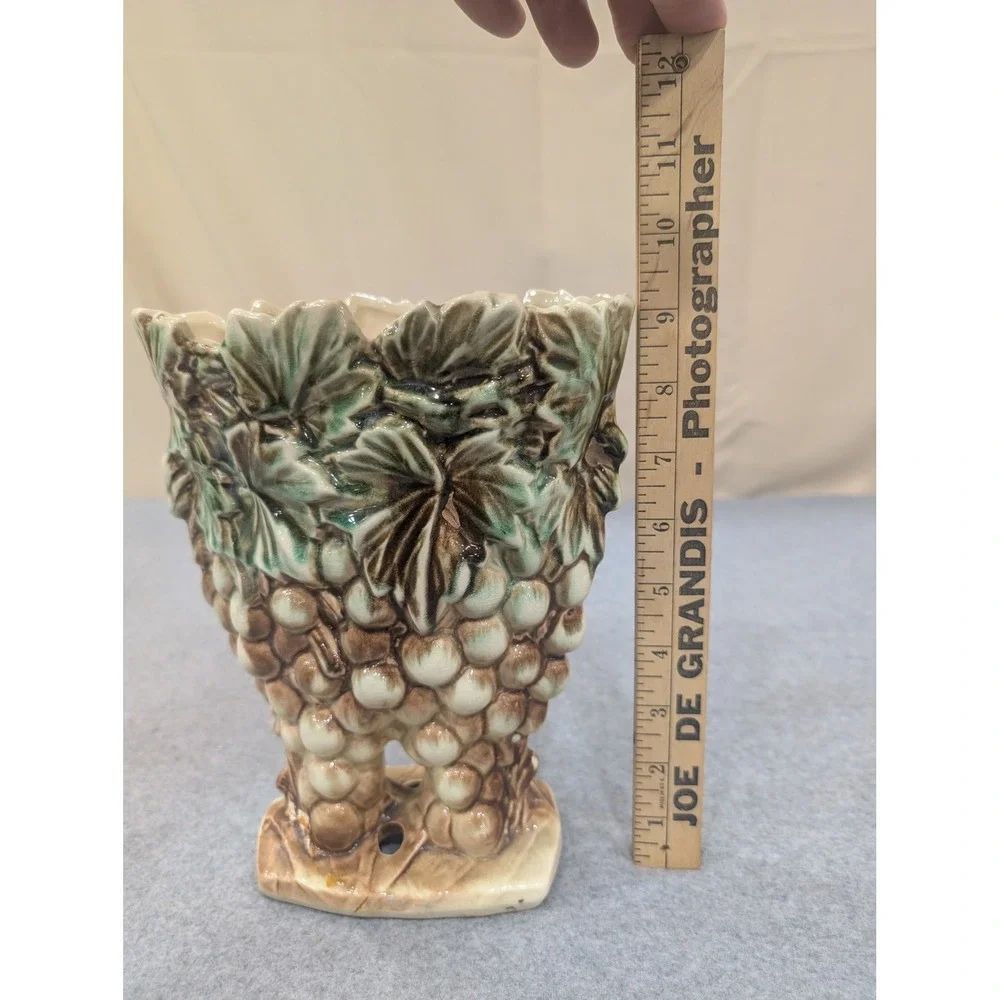 Vintage McCoy Pottery Grape and Leaf Relief Planter Green Brown Glaze Ceramic - Picture 7 of 7